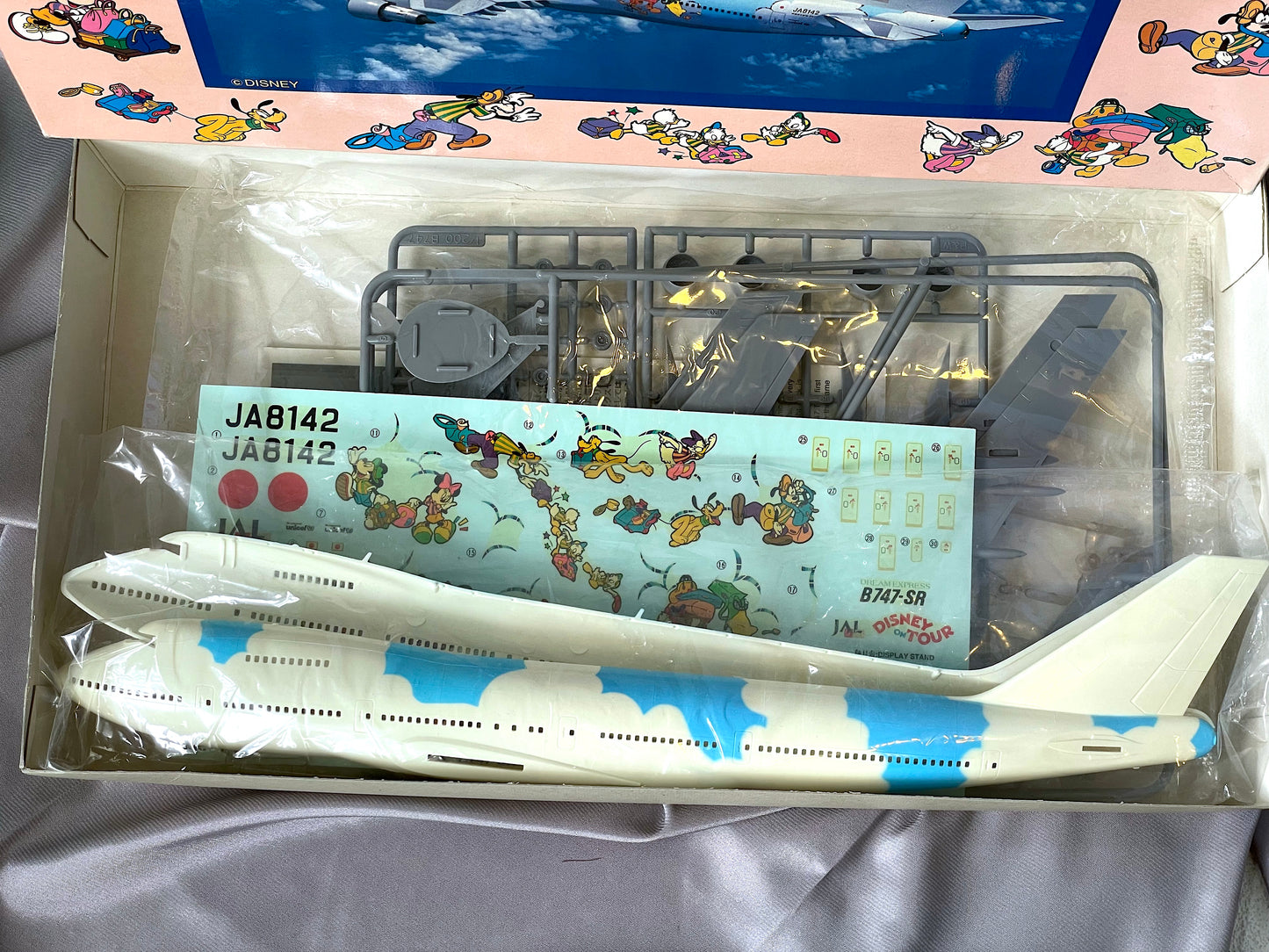 JAL Disney on Tour B747- SR 飛機模型